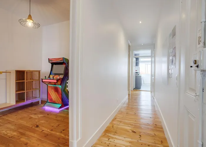 Monopoly House - Families Only! Lisboa