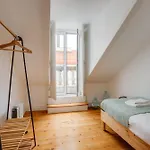 Monopoly House - Families Only! Apartamento Lisboa