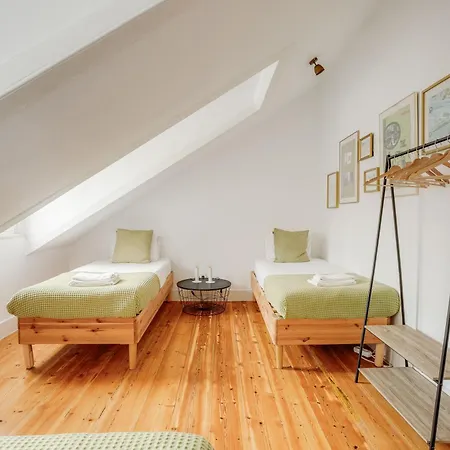 Monopoly House - Families Only! Apartment