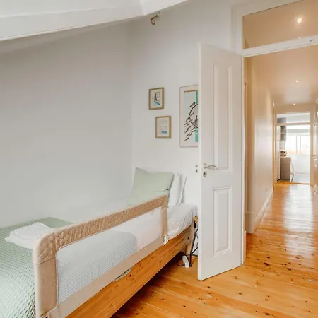 Monopoly House - Families Only! *