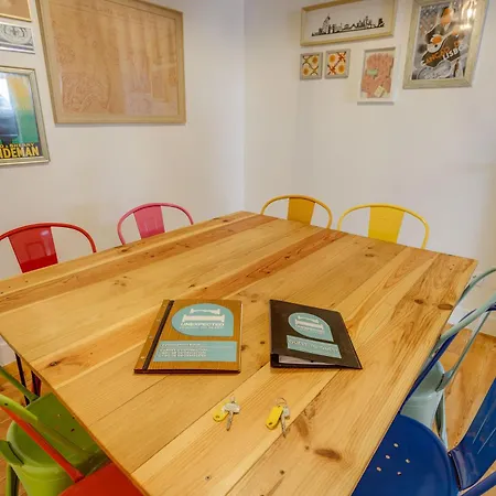 Monopoly House - Families Only! Apartman Lisboa