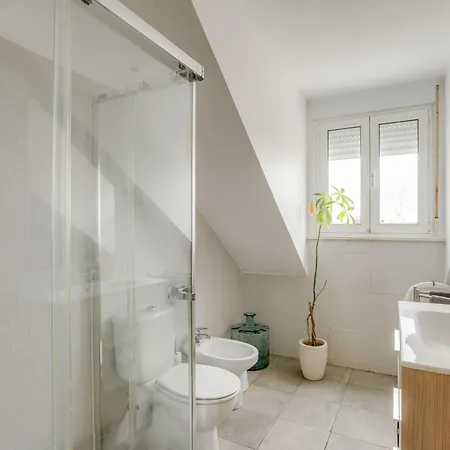 アパート Monopoly House - Families Only!