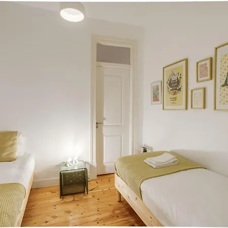 Apartman Monopoly House - Families Only! *